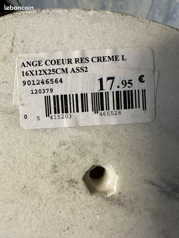 Figurine ange aux cœurs (image 3)