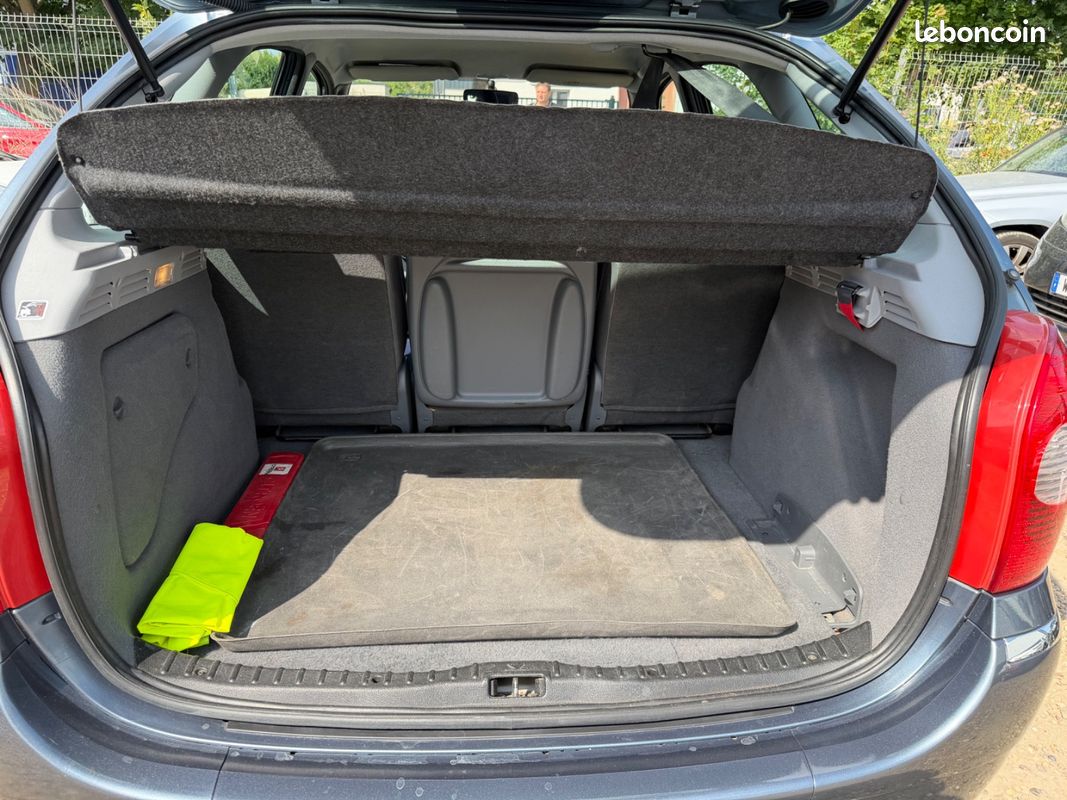 Citroën Xsara Picasso 1.6 HDI 90 CONFORT * PREMIÈRE MAIN (image 8)
