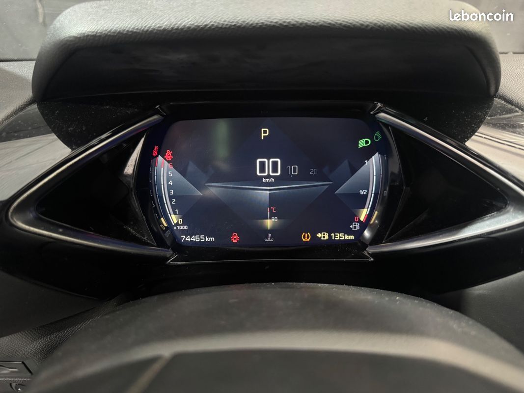 DS DS3 CROSSBACK PureTech 130 CV EAT8 So Chic/ puretech / COURROIE OK/ ENTRETIENT 05.2026 (image 30)