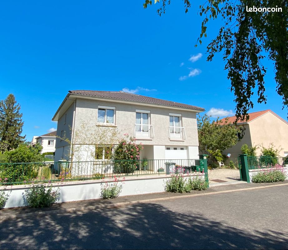 Maison 7 pièces 158 m² · à Aubière · 158 m² · 368 000 €