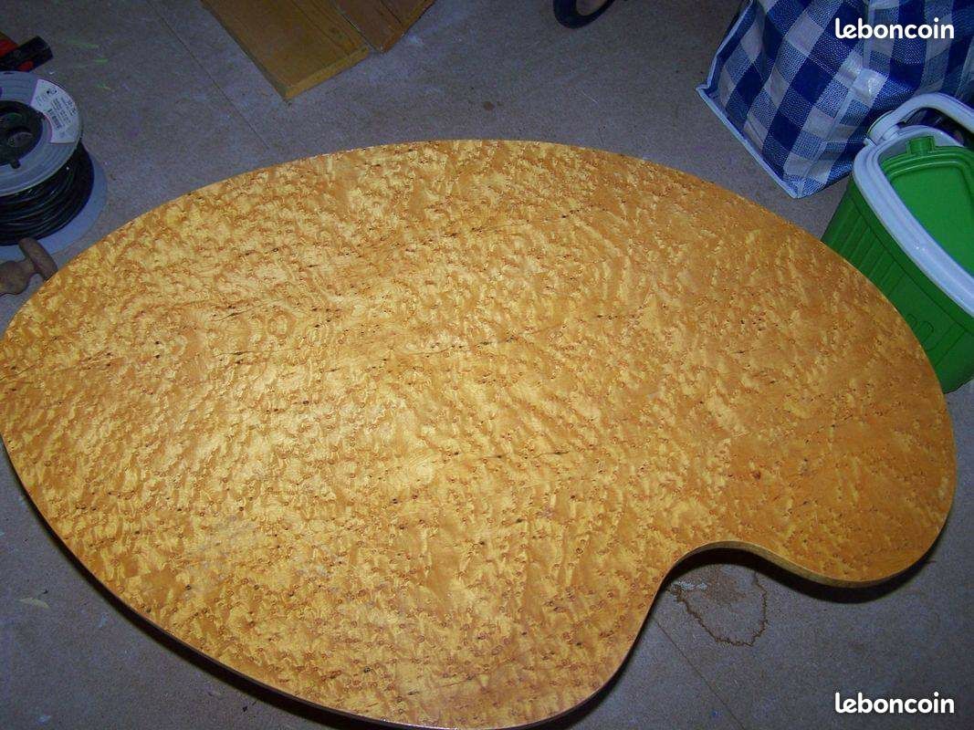Table basse en loupe de cypres (image 1)