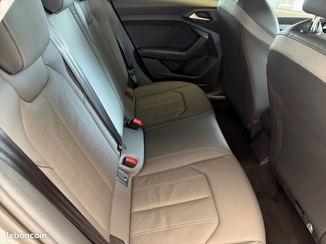 AUDI A1 Sportback 30 TFSI 116 ch S tronic 7 Avus (image 27)