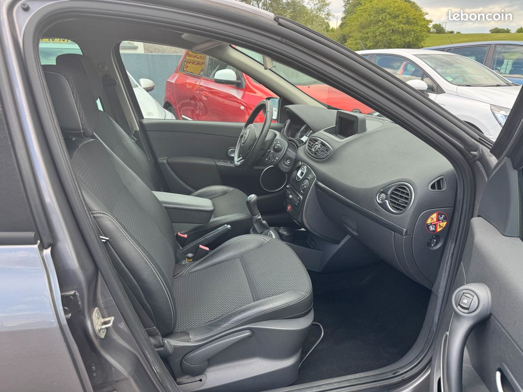 Renault clio iii ph2 1.5 dci 85 exception tomtom gris (image 4)
