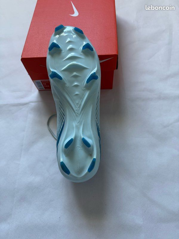 Crampons Nike vapor 16 pro (image 2)