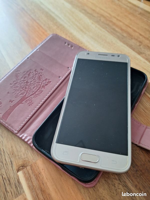 Téléphone Samsung J3 (image 1)