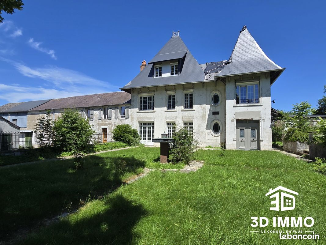 Maison 11 pièces 380 m² · à Étroeungt · 380 m² · 200 000 €