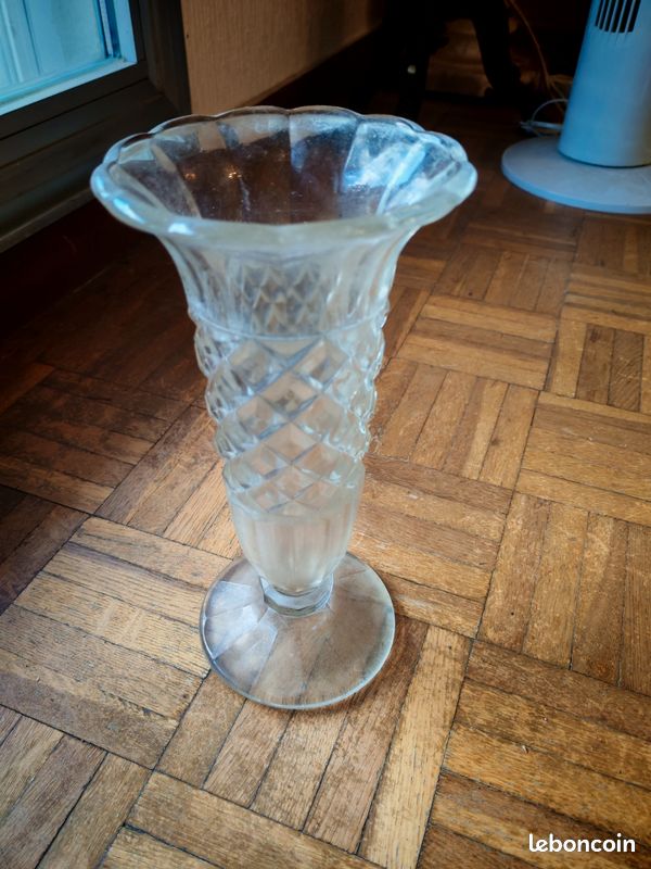 Vase en verre (image 3)