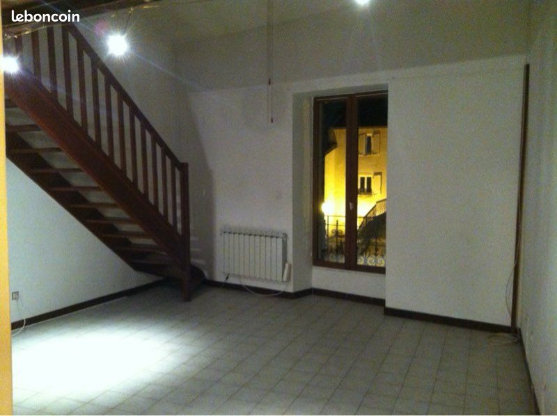 Appartement 1 pièce 55 m² · à Oyonnax · 55 m² · 553 €/mois