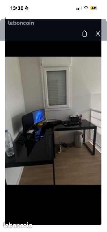 Bureau (image 1)