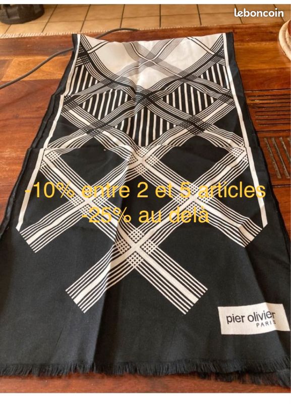 Foulard Vintage Pier Olivier Paris (image 1)