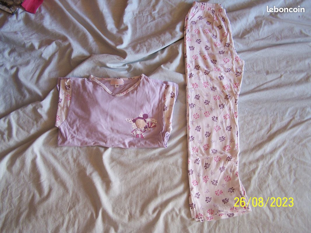 Gros lot vêtements fille taille 7,8 et 10 ANS (image 9)