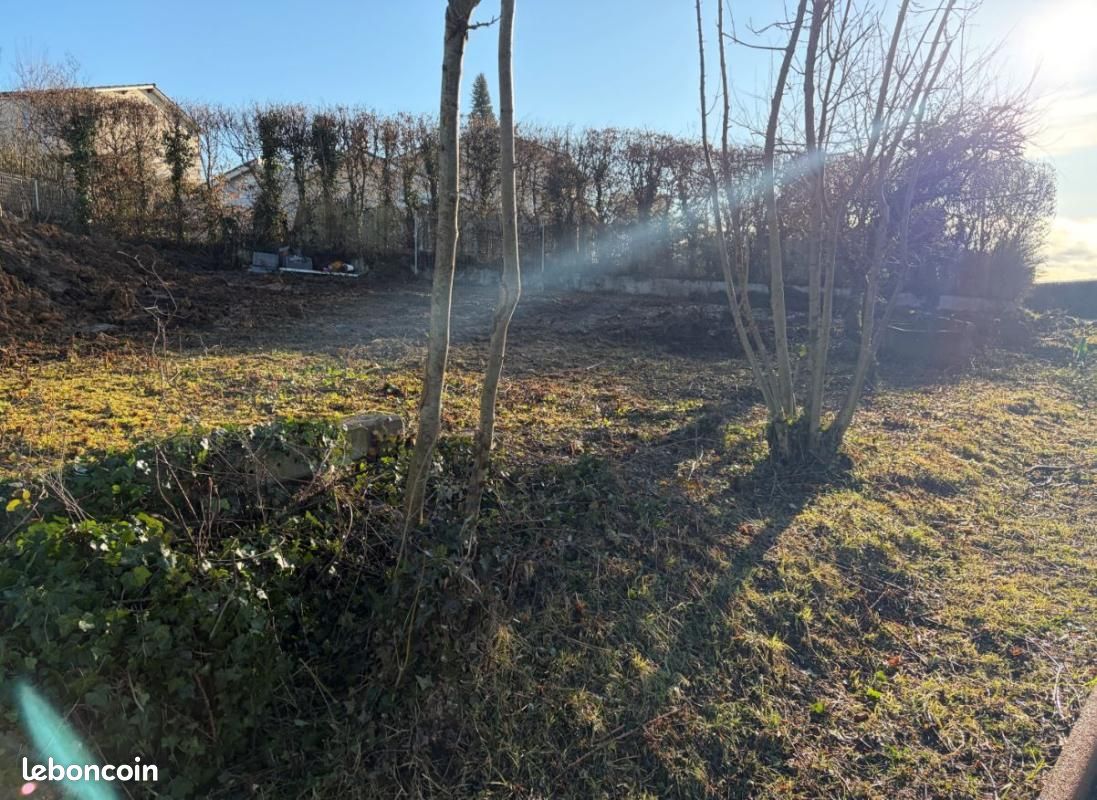 Terrain 600 m² Chazay D Azergues · à Chazay-d'Azergues · 175 000 €
