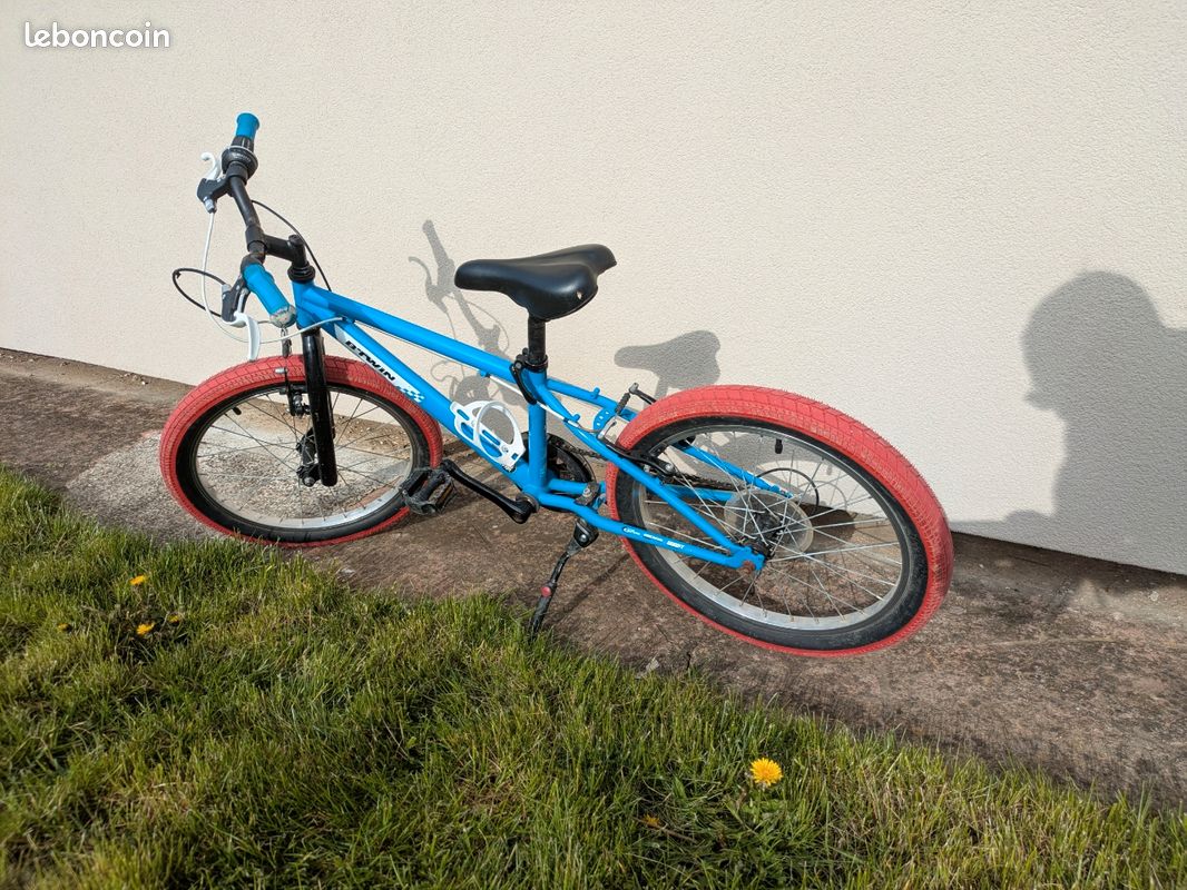 VTT Decathlon 20" (image 1)
