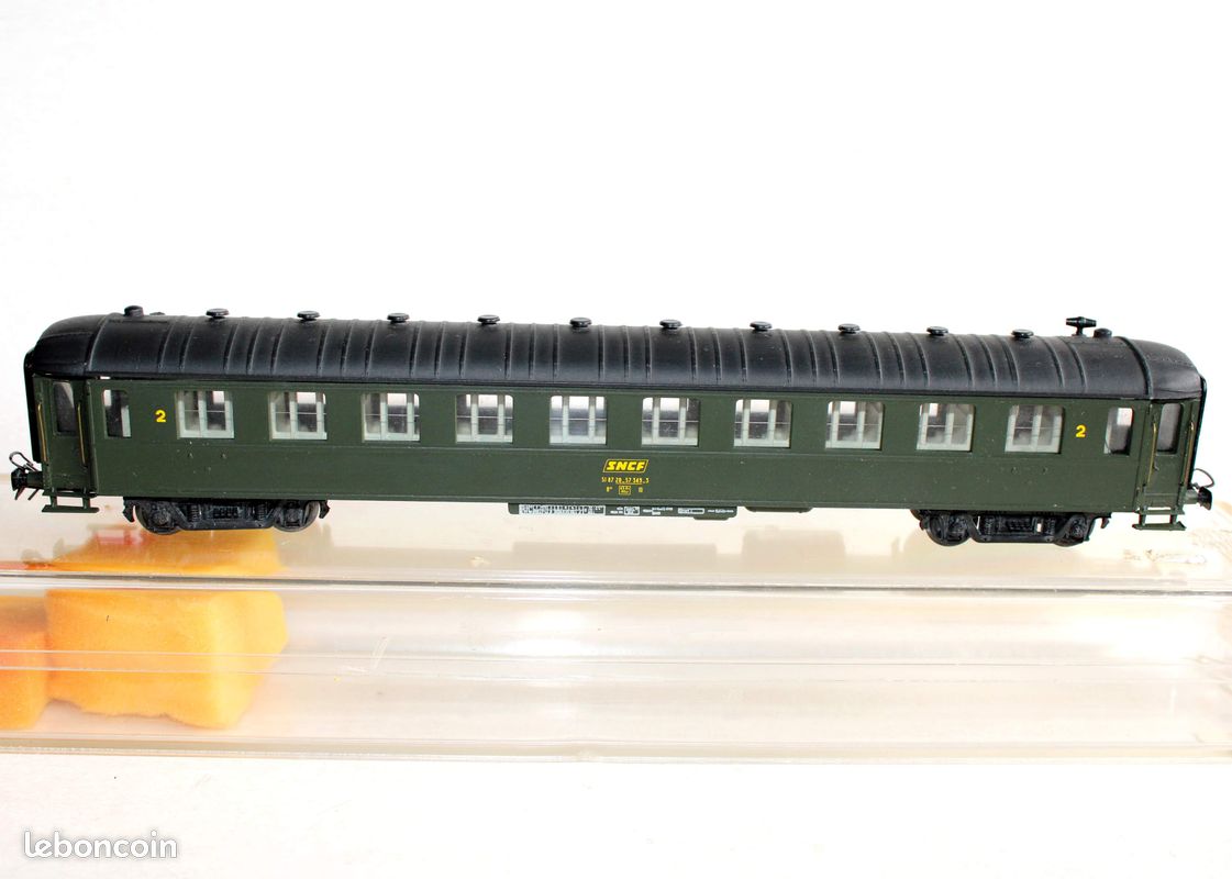 FRANCE TRAINS HO 276 K VOITURE VOYAGEUR GDE LIGNE A RIVET 2e Cl SNCF