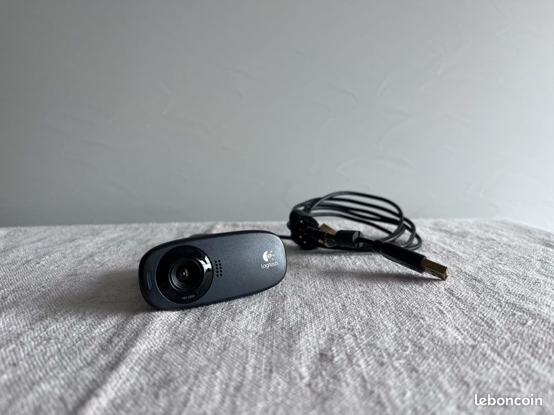 Webcam Logitech C310 HD avec connexion USB (image 3)