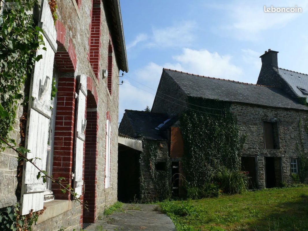 Maison 4 pièces 637 m² · au Hinglé · 637 m² · 115 940 €