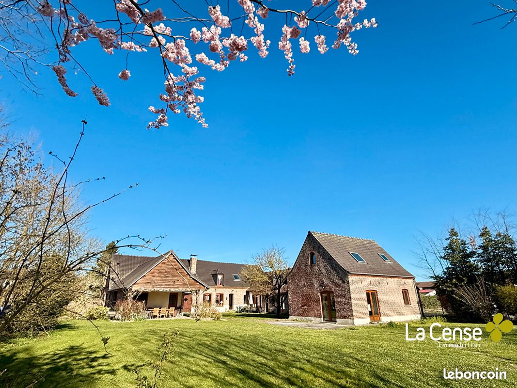 Maison 9 pièces 270 m² · à Nomain · 270 m² · 799 000 €