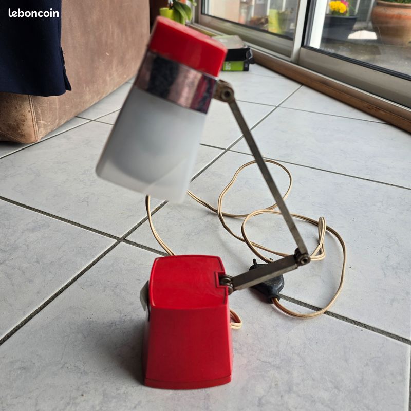 Lampe de Bureau Taki Modèle Iris du créateur Tada Kiko (image 1)