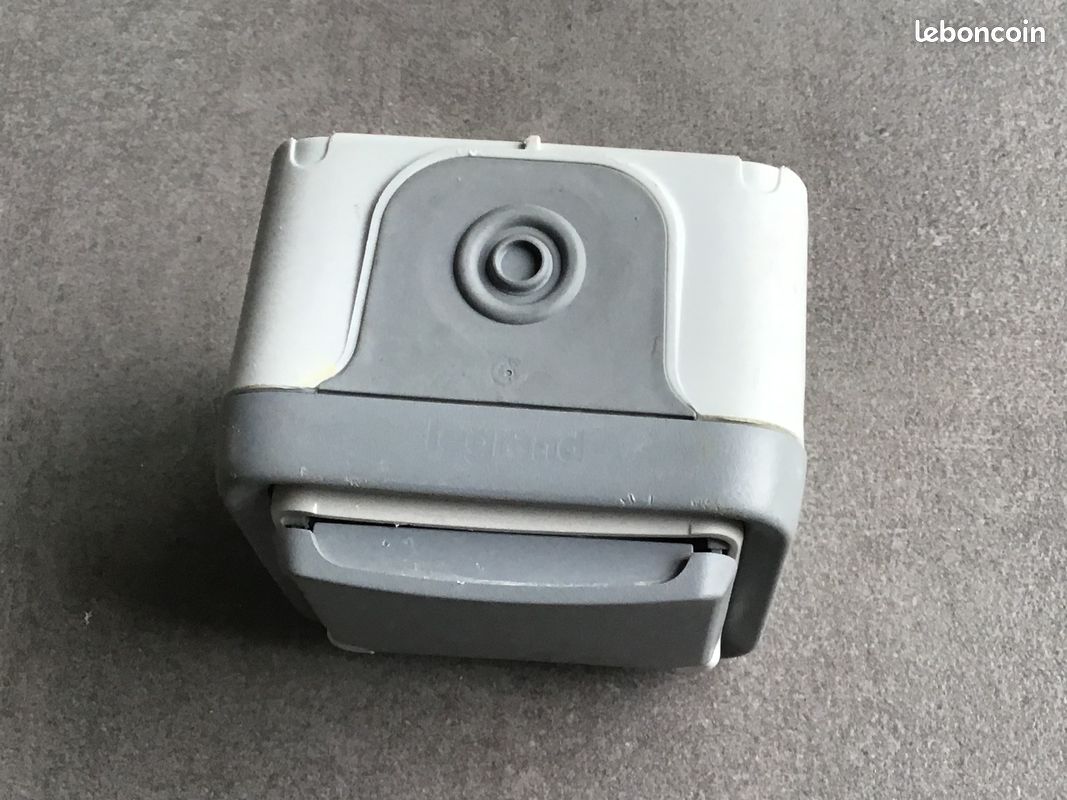 Prise étanche 2P+T 16A Legrand plexo (image 2)