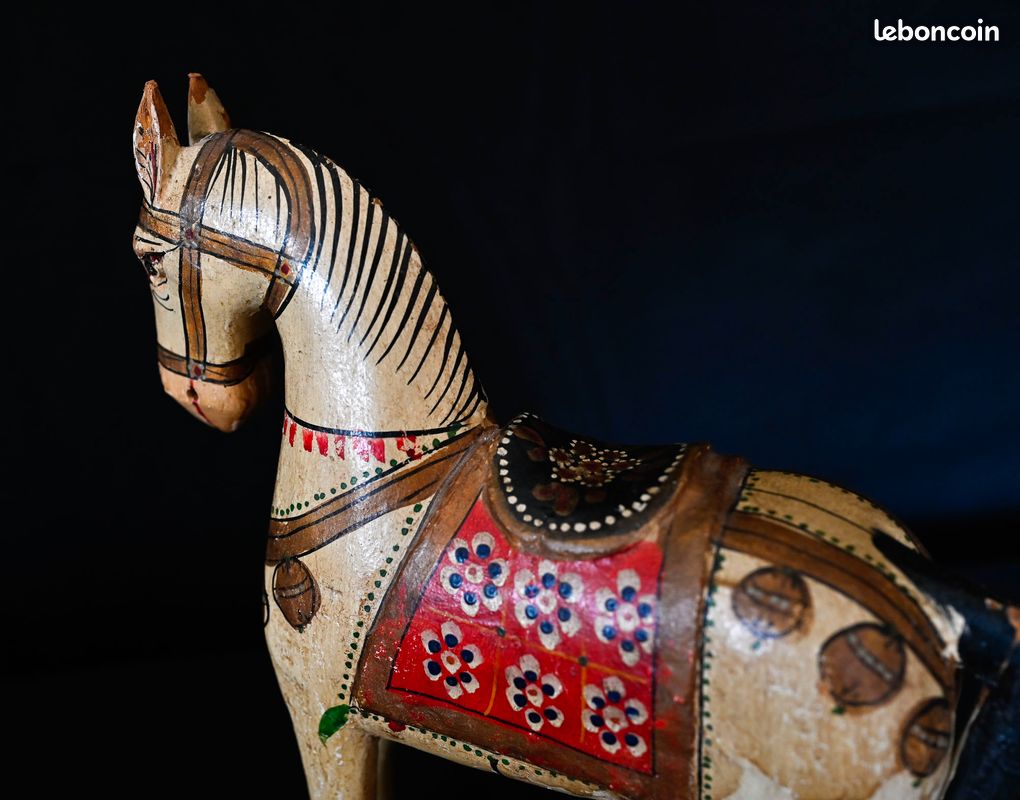 Cheval de mariage indien antique Ghodi peint à la main - Art Hindou du Rajastan - Figurine bois 26 cm (image 2)