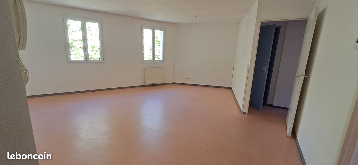 Appartement 3 pièces 80 m² · à Digne-les-Bains · 80 m² · 727 €