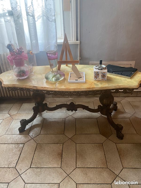 Vends table en marbre (image 1)
