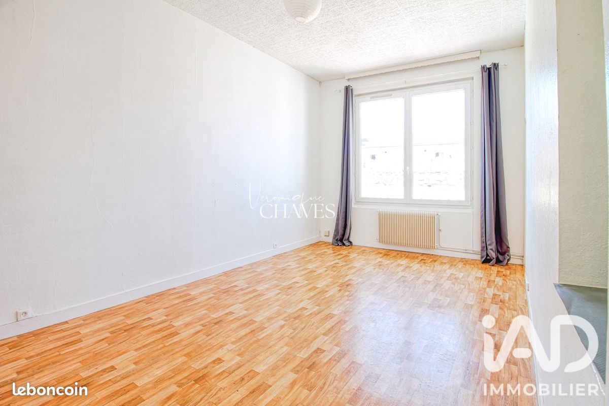 Appartement 4 pièces 77 m² · à Rueil-Malmaison · 77 m² · 440 000 €