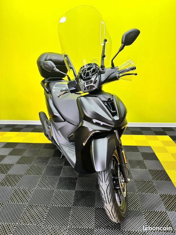 Voge sr16 125 (image 2)