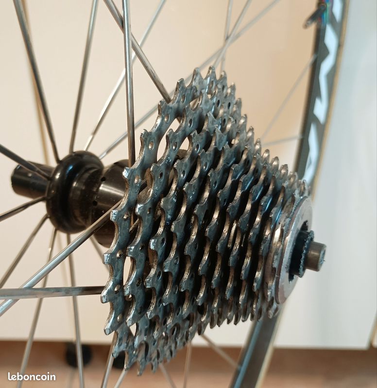 Roue arrière Corima (image 2)