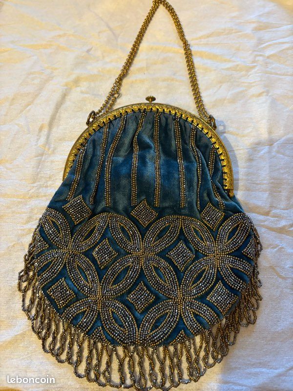 Ancienne aumonière (sac de bal