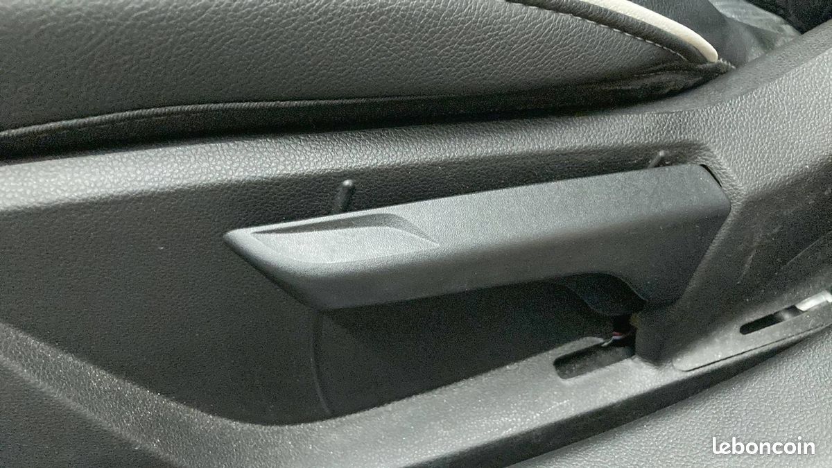 Renault clio e tech full hybrid 145 techno (image 22)