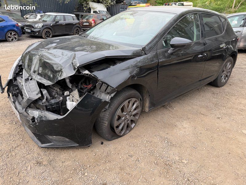 Seat Leon 1.2 tsi 110cv accidentée (image 4)