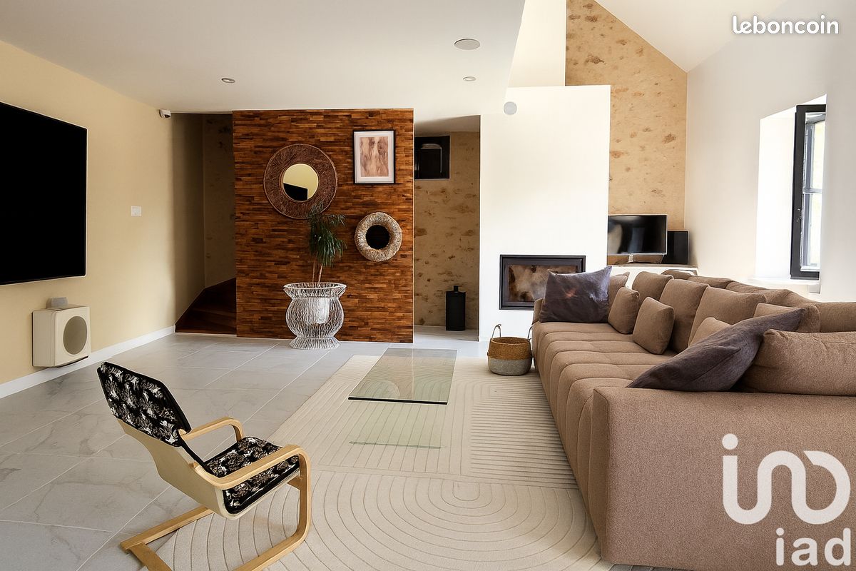 Maison 8 pièces 250 m² · à Moisenay · 250 m² · 650 000 €