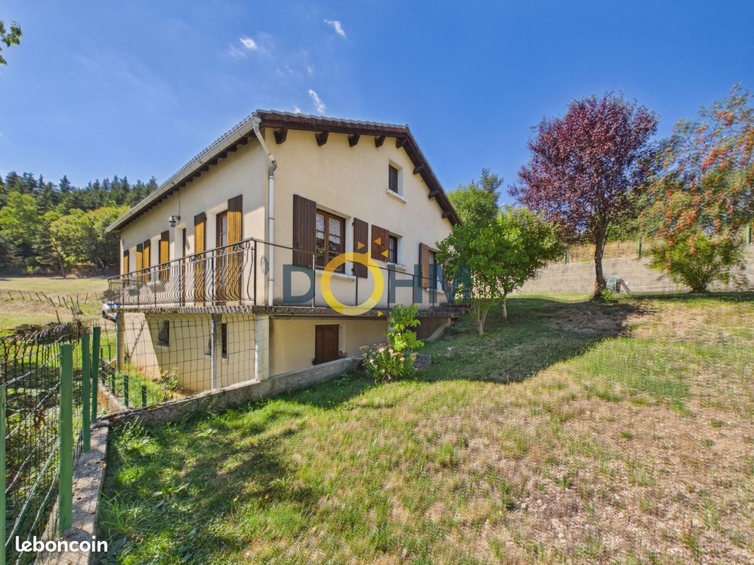 Maison 5 pièces 83 m² · à Thoras · 83 m² · 103 000 €