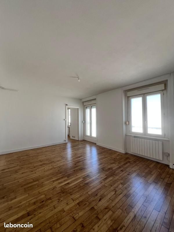Appartement 3 pièces 74 m² · à Brest · 74 m² · 820 €/mois