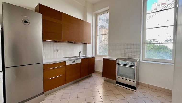 Appartement a louer paris-4e-arrondissement - 3 pièce(s) - 83 m2 - Surfyn