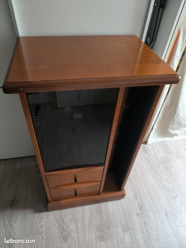 Meuble sur roulettes (image 1)