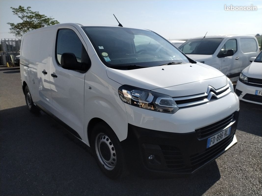 11490 HT - CITROEN Jumpy Blue HDI 95 Business GPS 1,6 L - 02/2019 - 90959 kms (image 2)