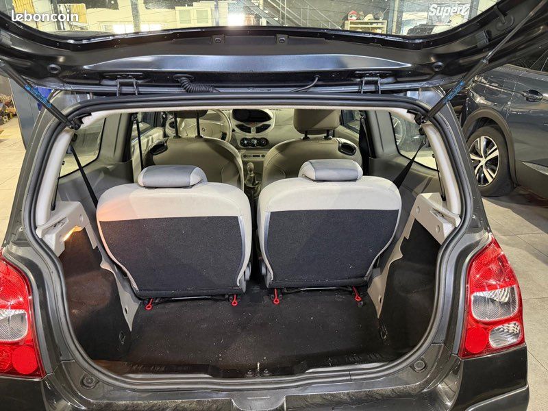 Renault Twingo 2 1.2 60 CH Expression (image 9)