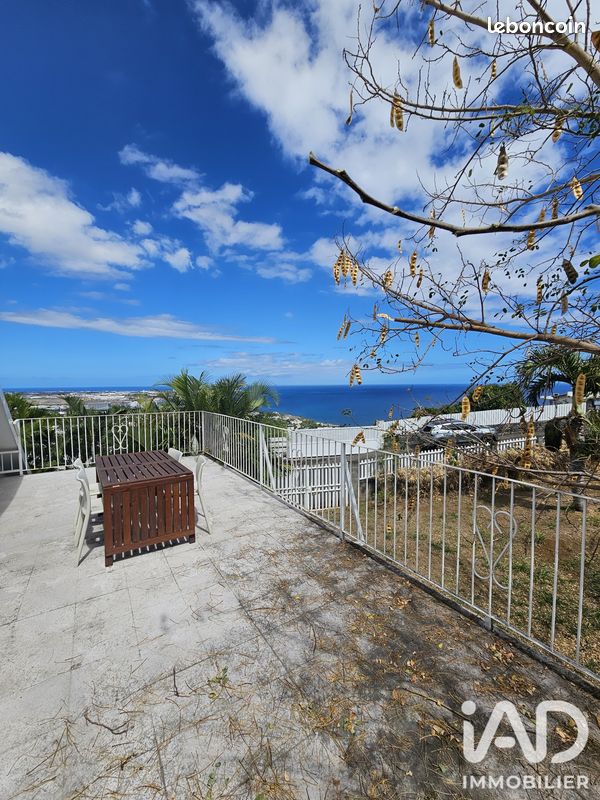 Maison 5 pièces 94 m² · à La Possession · 94 m² · 450 000 €