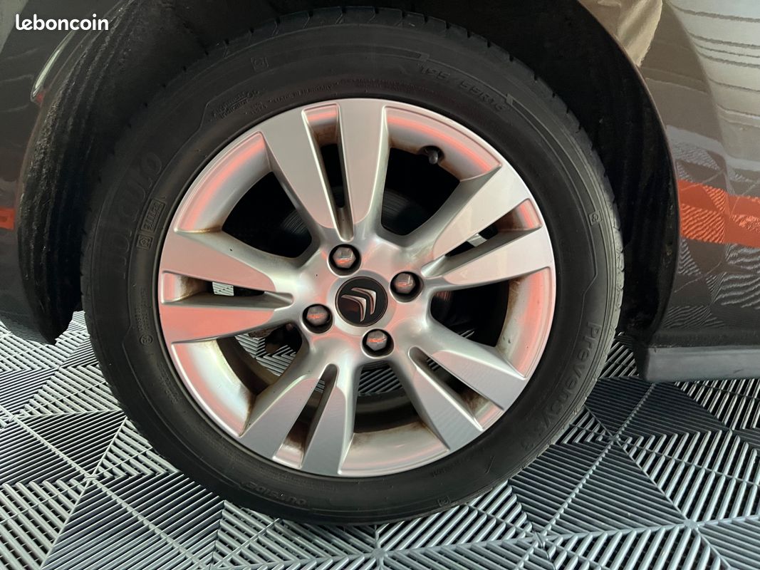 Citroen ds 3 1.6 hdi 92ch so chic/ distribution faite pour la vente (image 22)