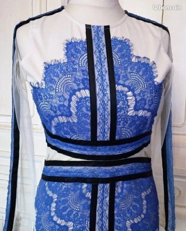 Robe Soirée Chic Sculpturale T XS/S (image 1)