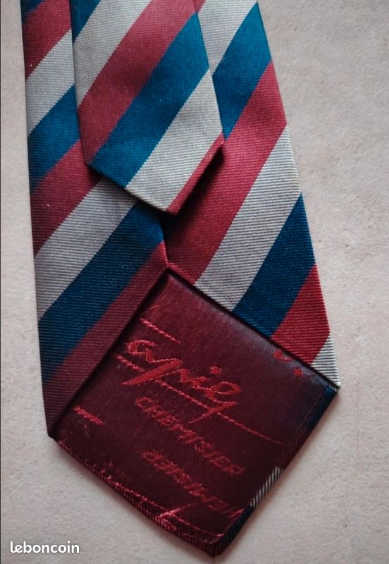 Très belle et très chic cravate en soie neuve de marque Tapie (image 3)