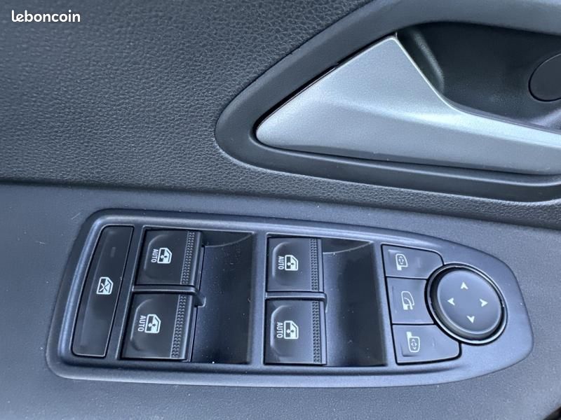 Dacia Bigster Mild hybrid 140ch Journey (image 33)