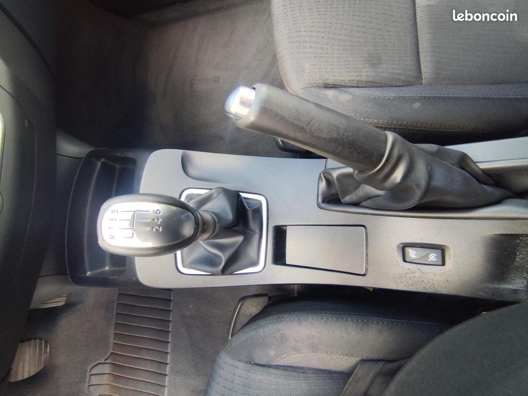 RENAULT LAGUNA 1.5 dCi - 110 III BERLINE Authentique PHASE 1 (image 21)
