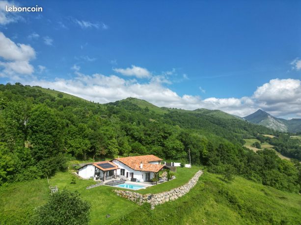 Maison 6 pièces 206 m²