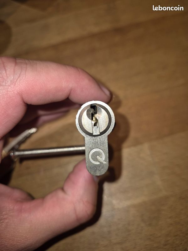 Cylindre de serrure +2 clés (image 3)