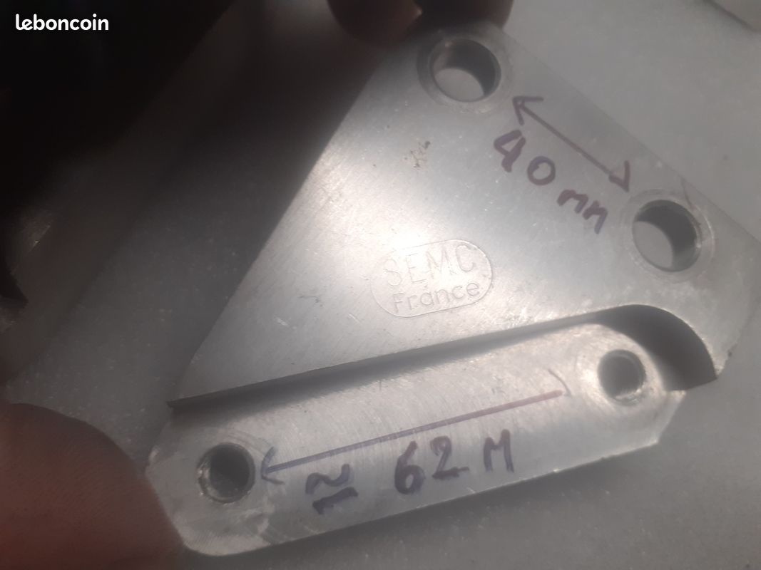 Pattes de déport étrier frein SEMC 40mm / 62mm Supermotard / Moto (image 2)