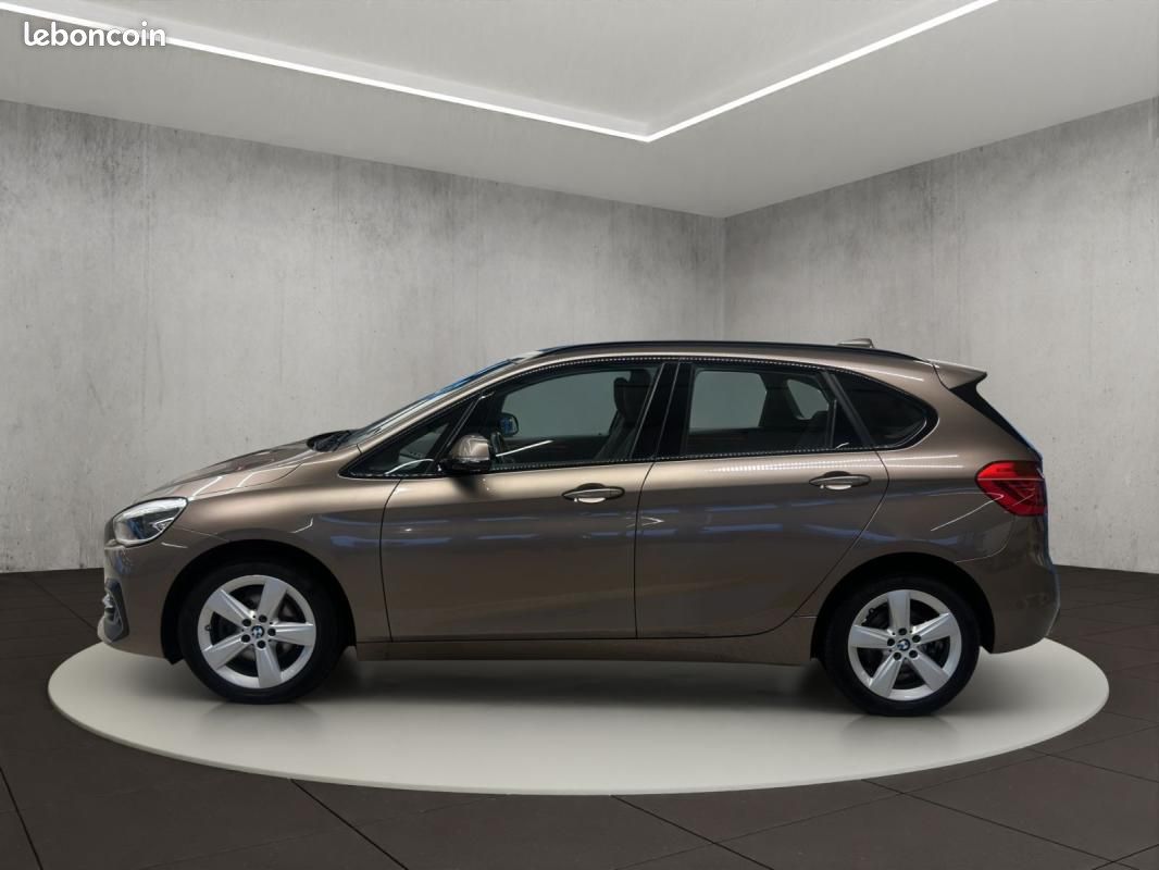 Stilvolle Bmw 218i Active Tourer Reifengrose Bilder1003337firyal15