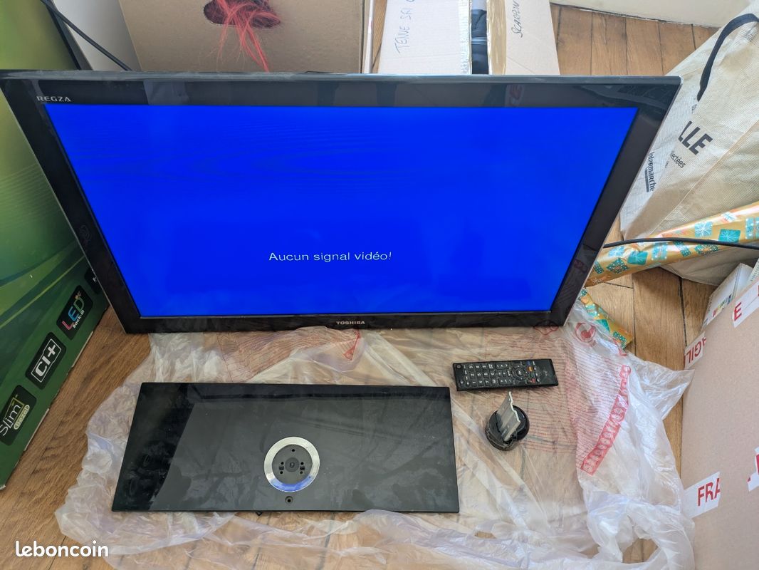 Téléviseur Toshiba 32" LED – 81 cm – Fonctionnel (image 2)